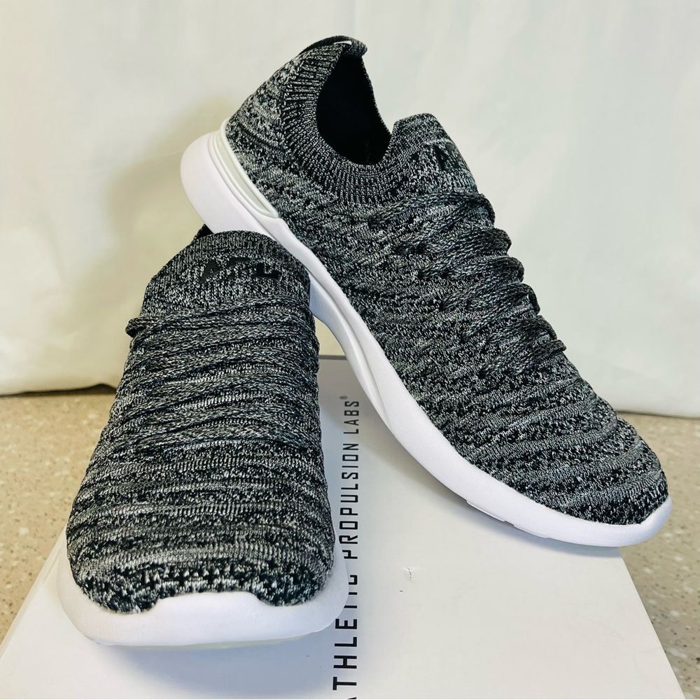 New Men’s APL TechLoom Wave Size 7.5 Athletic Propulsion Labs Black Melange